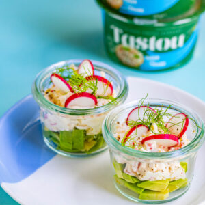 Hapje in een glaasje: krab en avocado